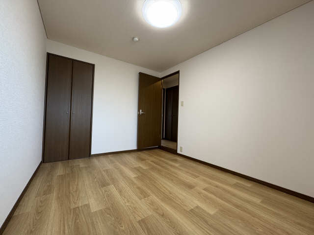 洋室　廊下側東